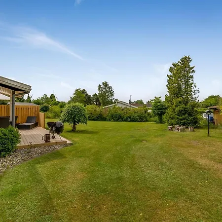 Silvana - 750m From The Sea In Lolland- Falster And Mon By Interhome Bøtø By